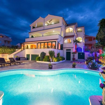 Apartments Marija Near Center Vodice Kültér fotó