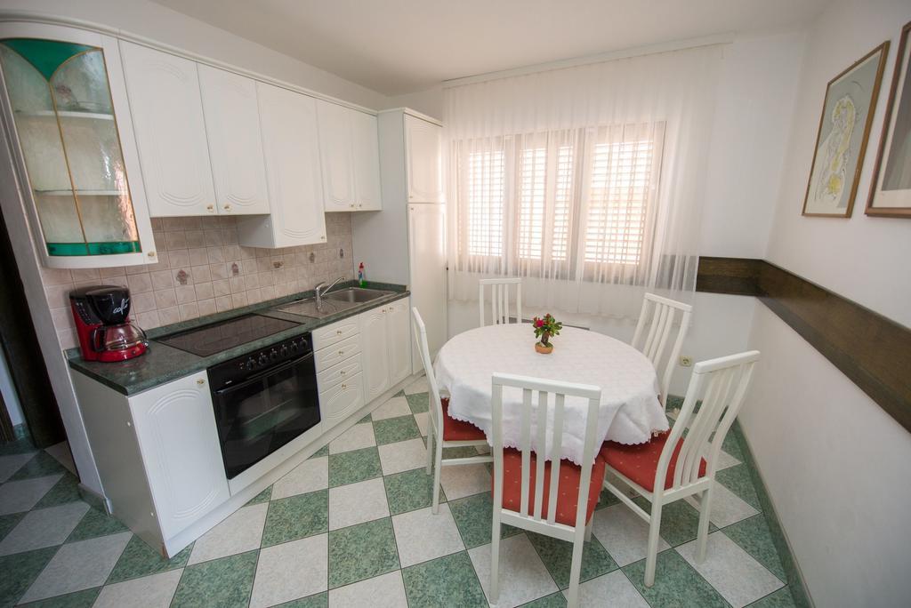 Apartments Marija Near Center Vodice Kültér fotó
