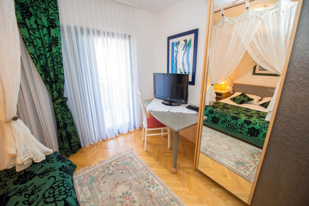 Apartments Marija Near Center Vodice Kültér fotó