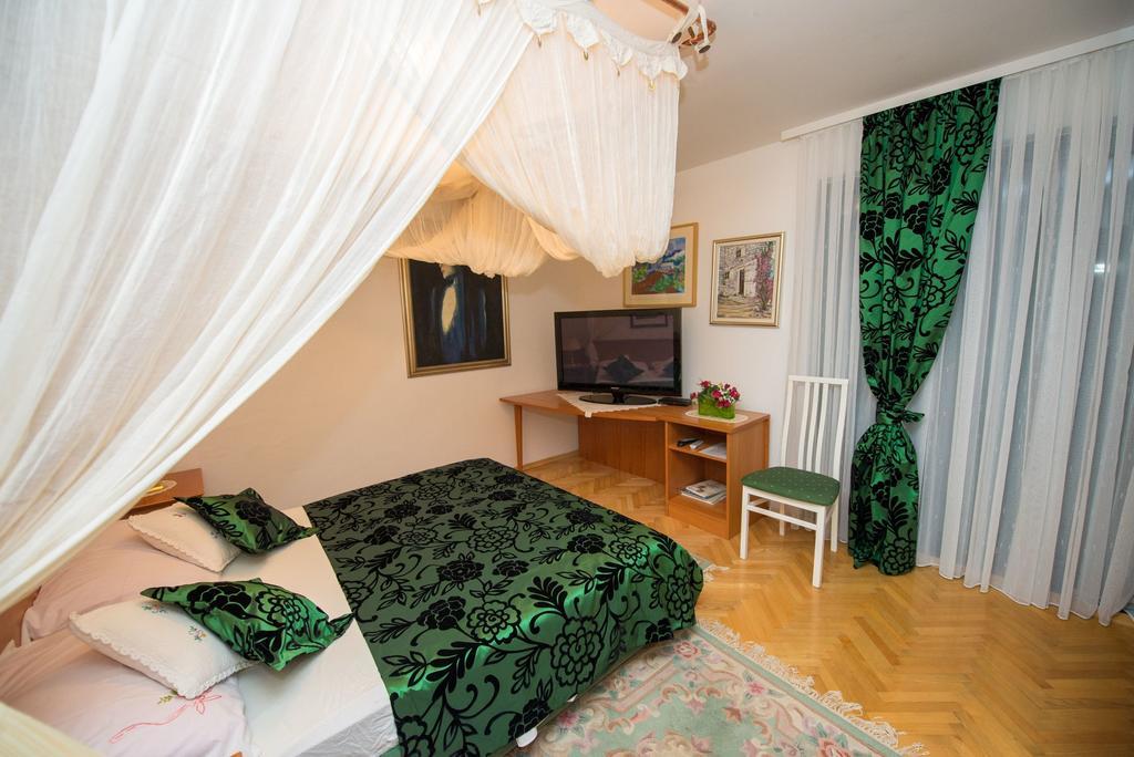 Apartments Marija Near Center Vodice Kültér fotó