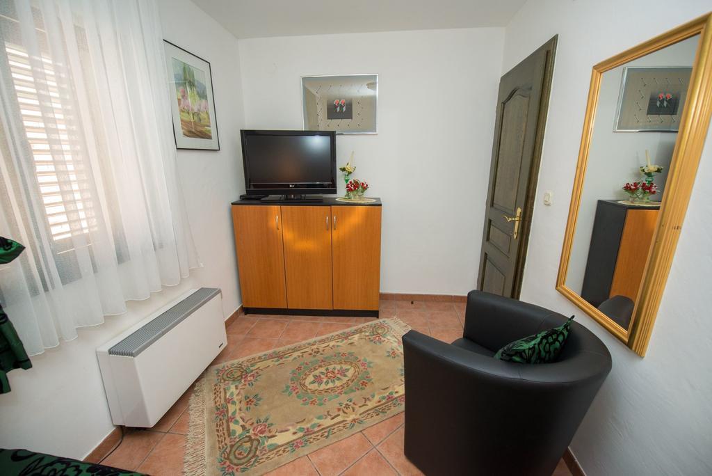 Apartments Marija Near Center Vodice Kültér fotó