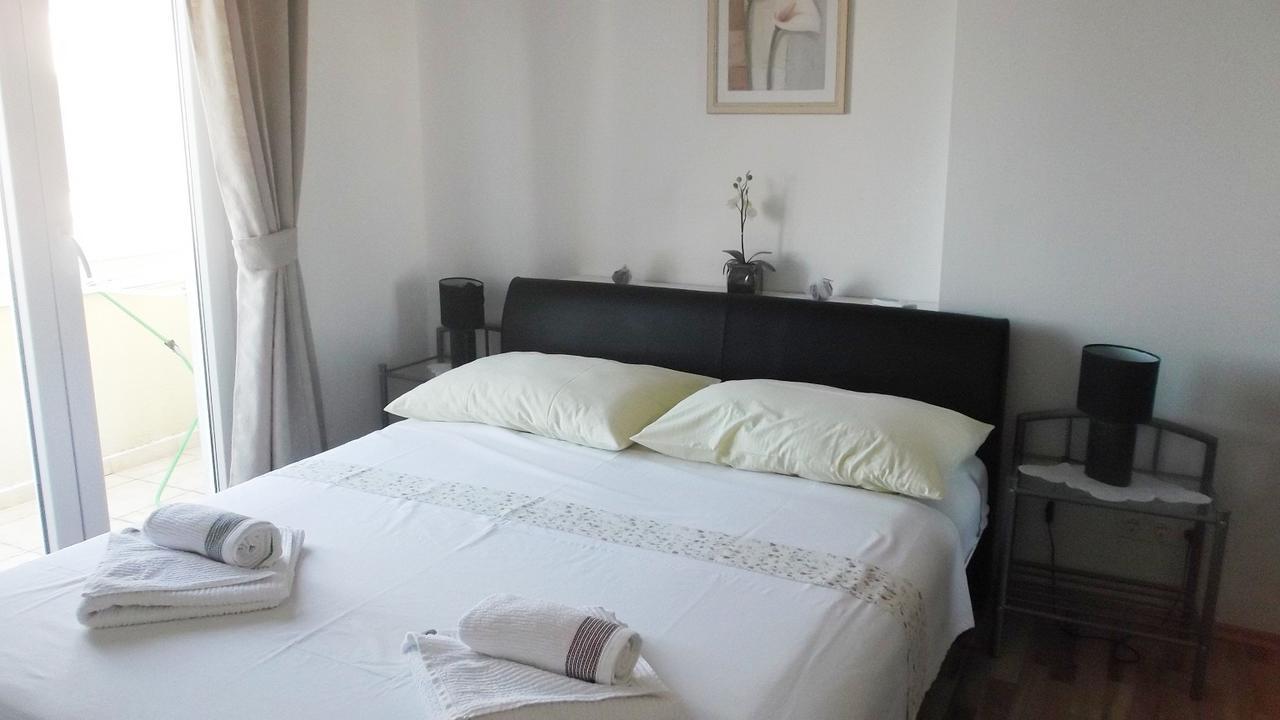 Apartments Marija Near Center Vodice Szoba fotó